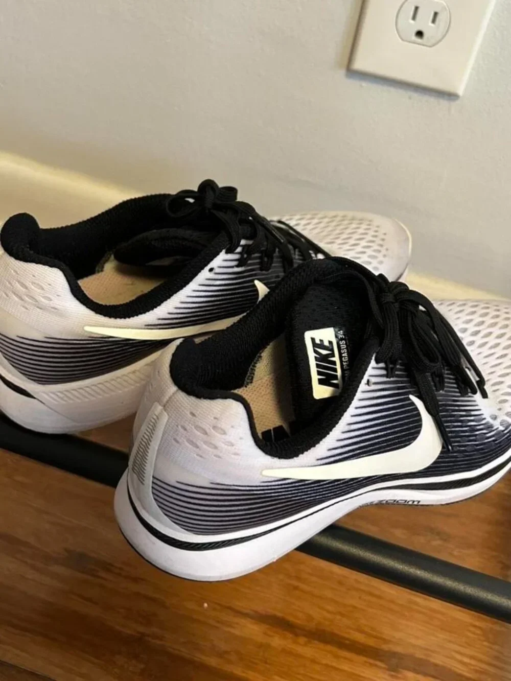 Nike Women's Black and White Trainers